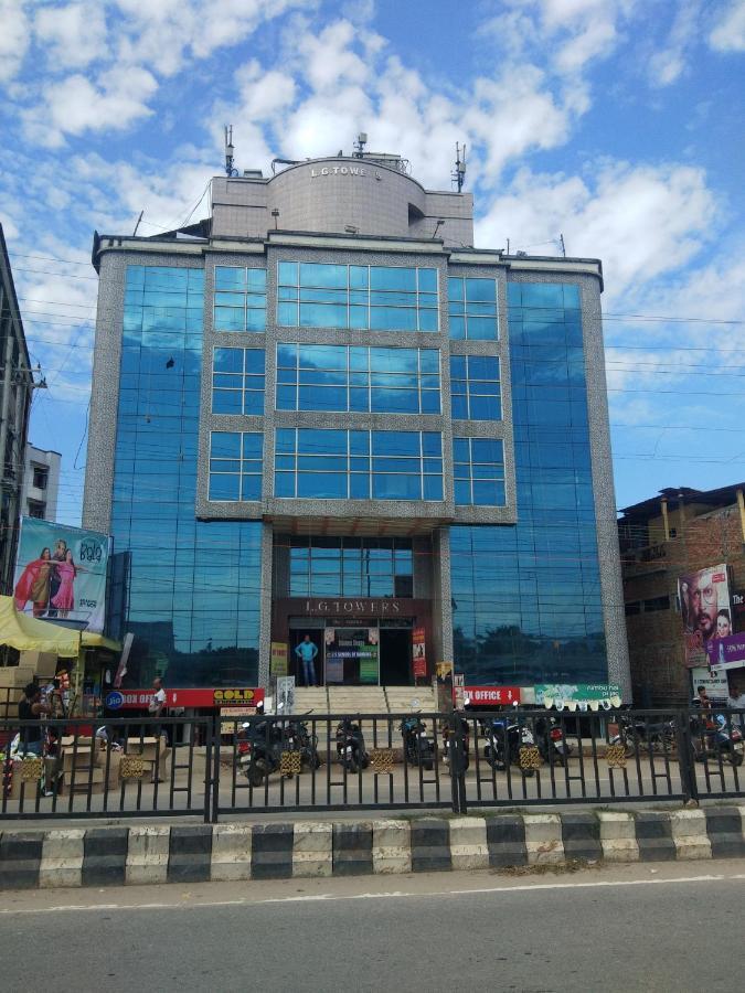 古瓦哈提 Lg Towers酒店 外观 照片
